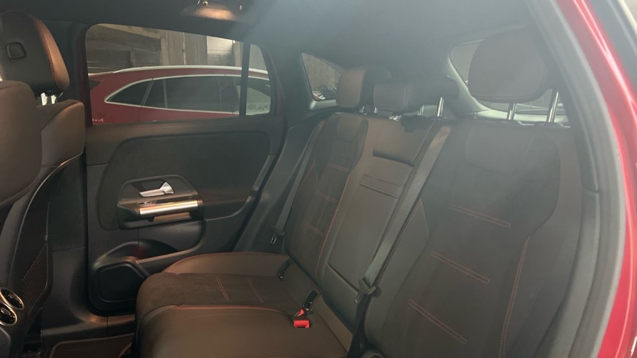 mercedes-eqa-250+-imagen-10