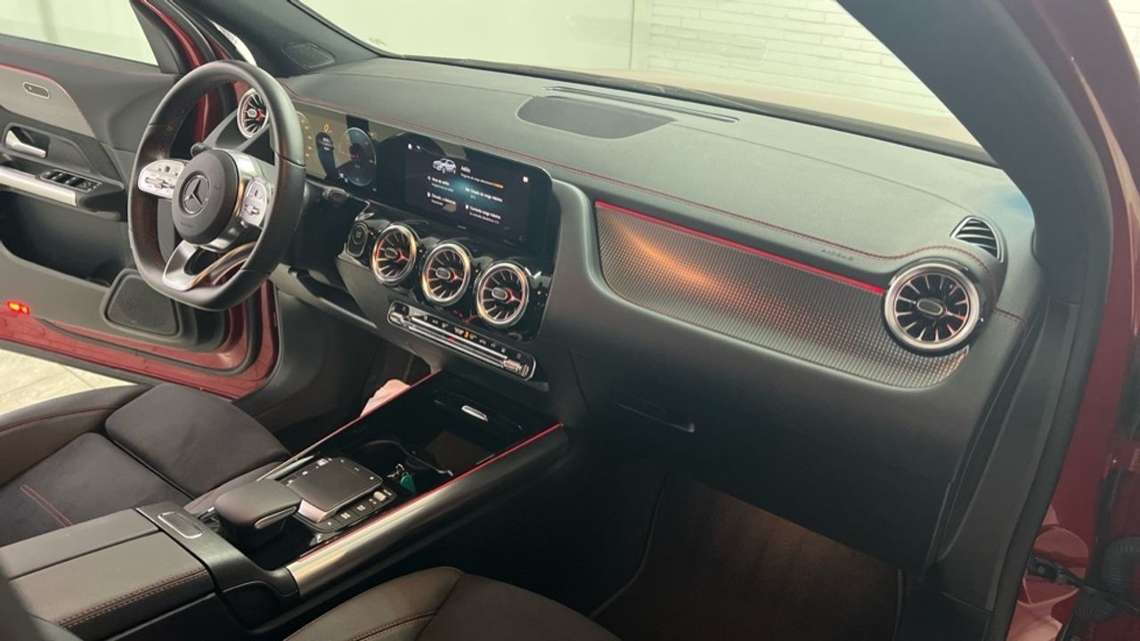 mercedes-eqa-250+-imagen-9