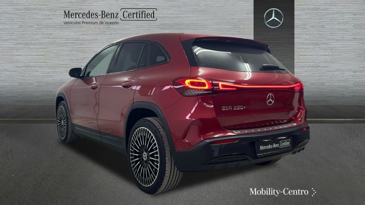 mercedes-eqa-250+-imagen-3