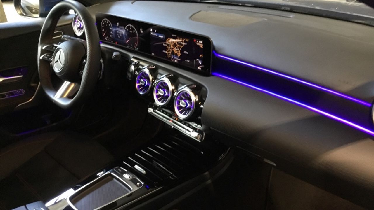 mercedes-clase-a-a-180-d-imagen-9