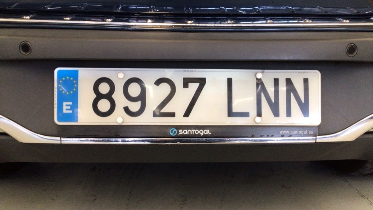 mercedes-eqa-250-amg-line-imagen-27