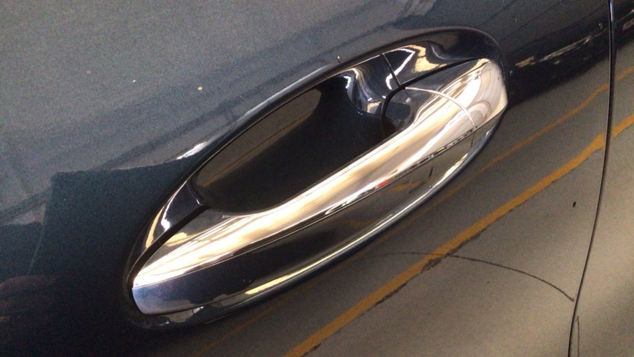 mercedes-eqa-250-amg-line-imagen-17