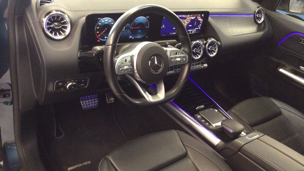 mercedes-eqa-250-amg-line-imagen-5