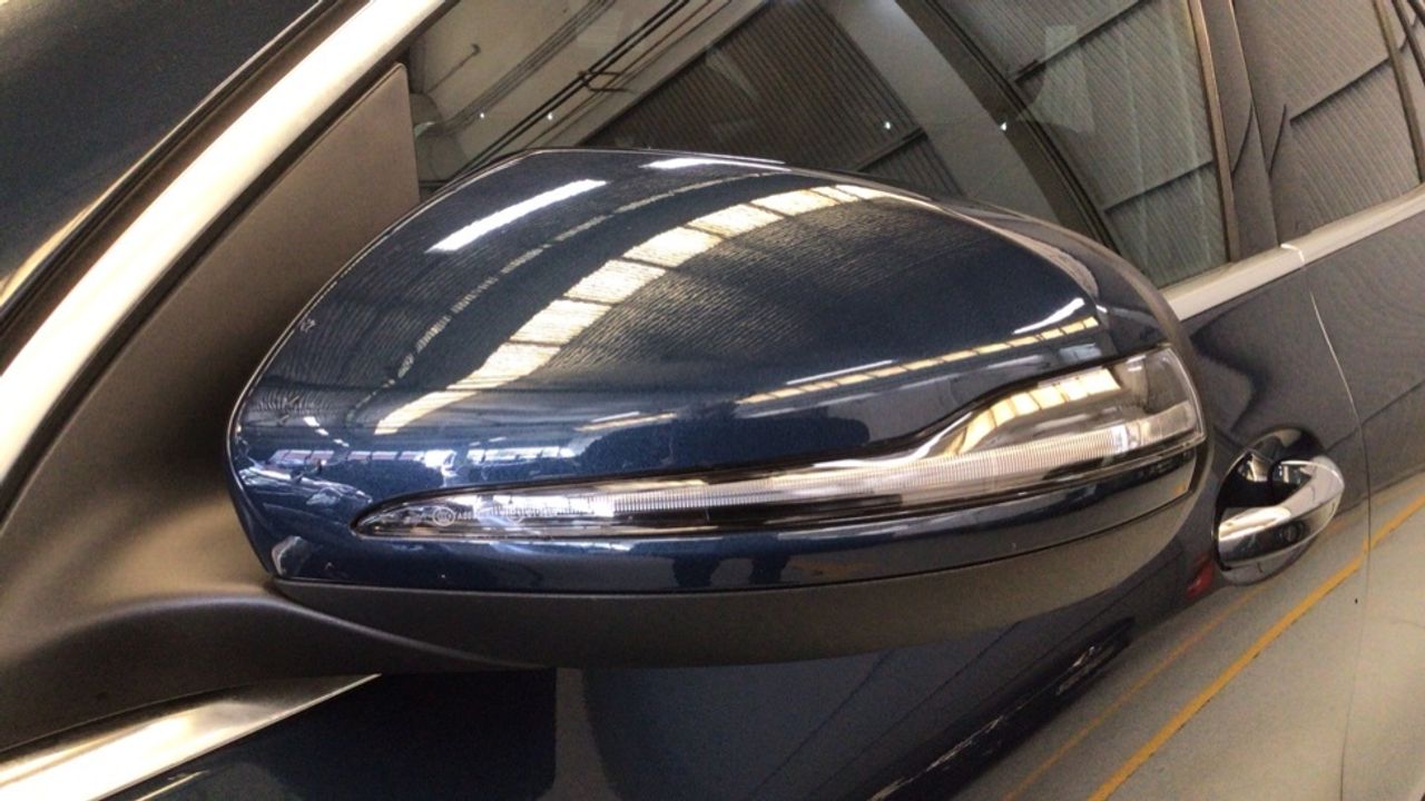 mercedes-eqa-250-amg-line-imagen-16