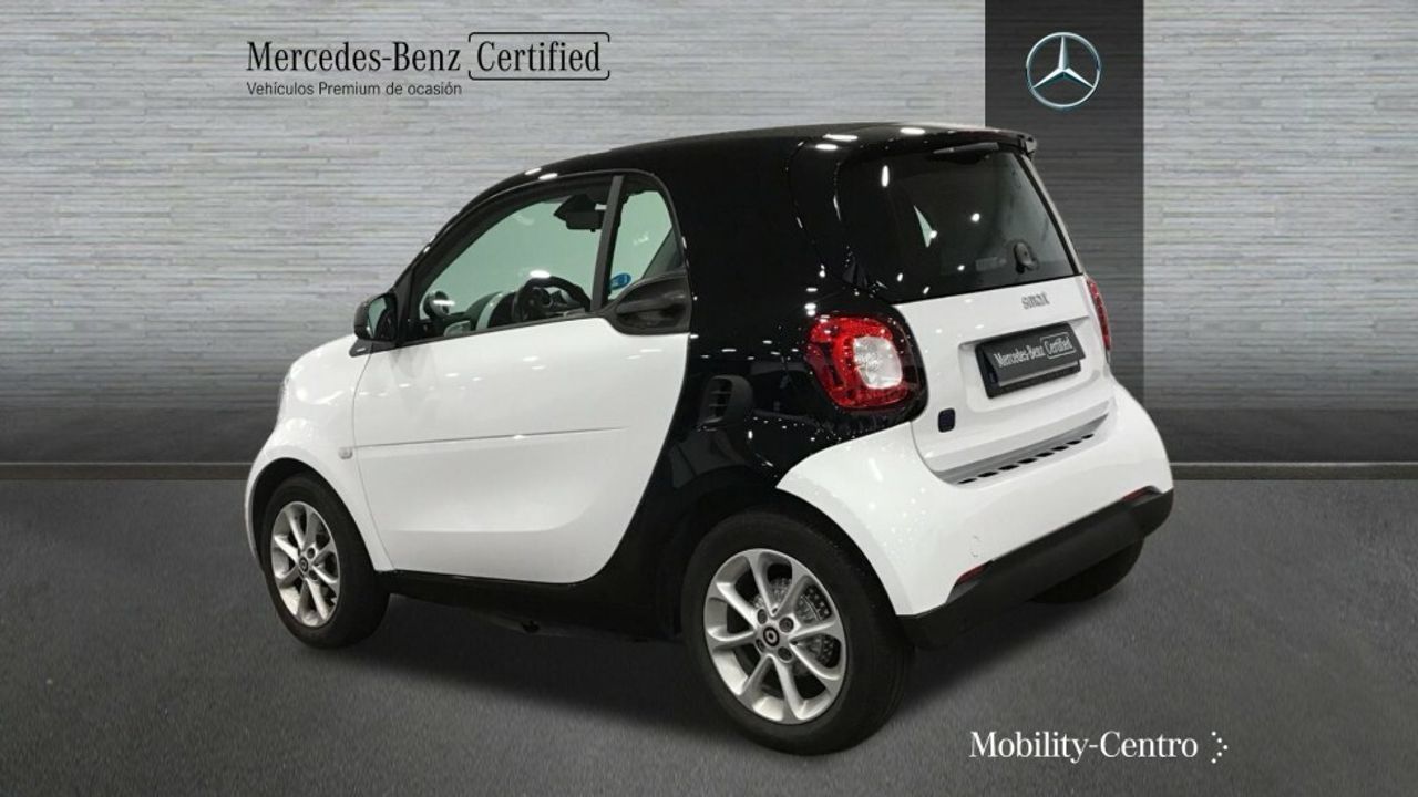 smart-fortwo-60kw81cv-electric-drive-coupe-imagen-3