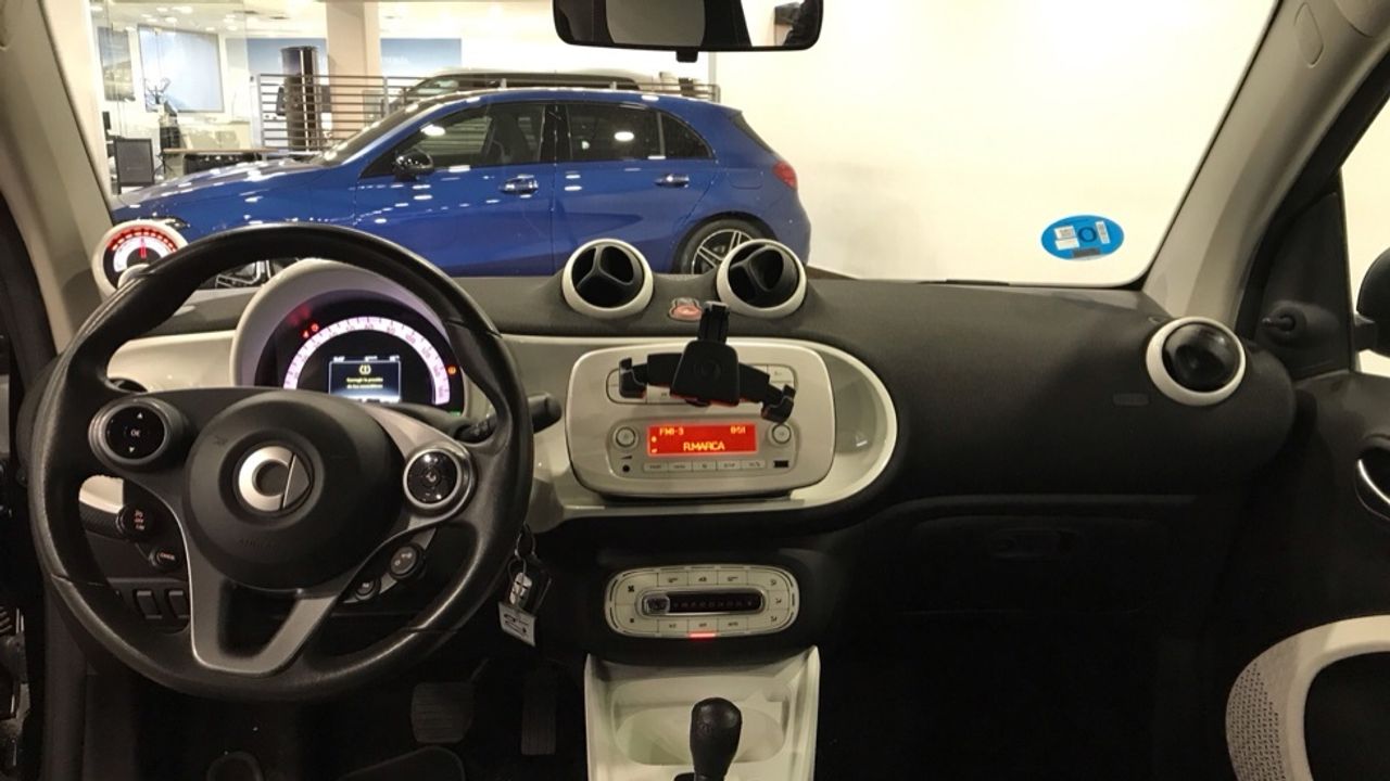 smart-fortwo-60kw81cv-electric-drive-coupe-imagen-7