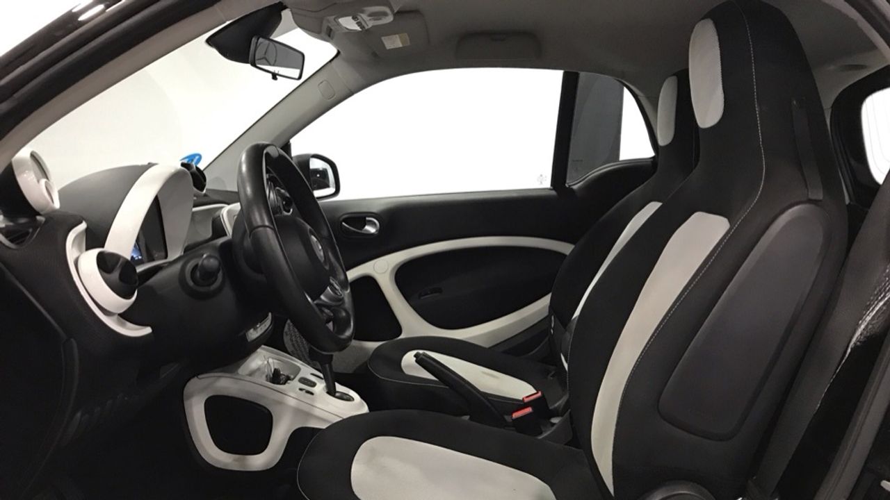 smart-fortwo-60kw81cv-electric-drive-coupe-imagen-6