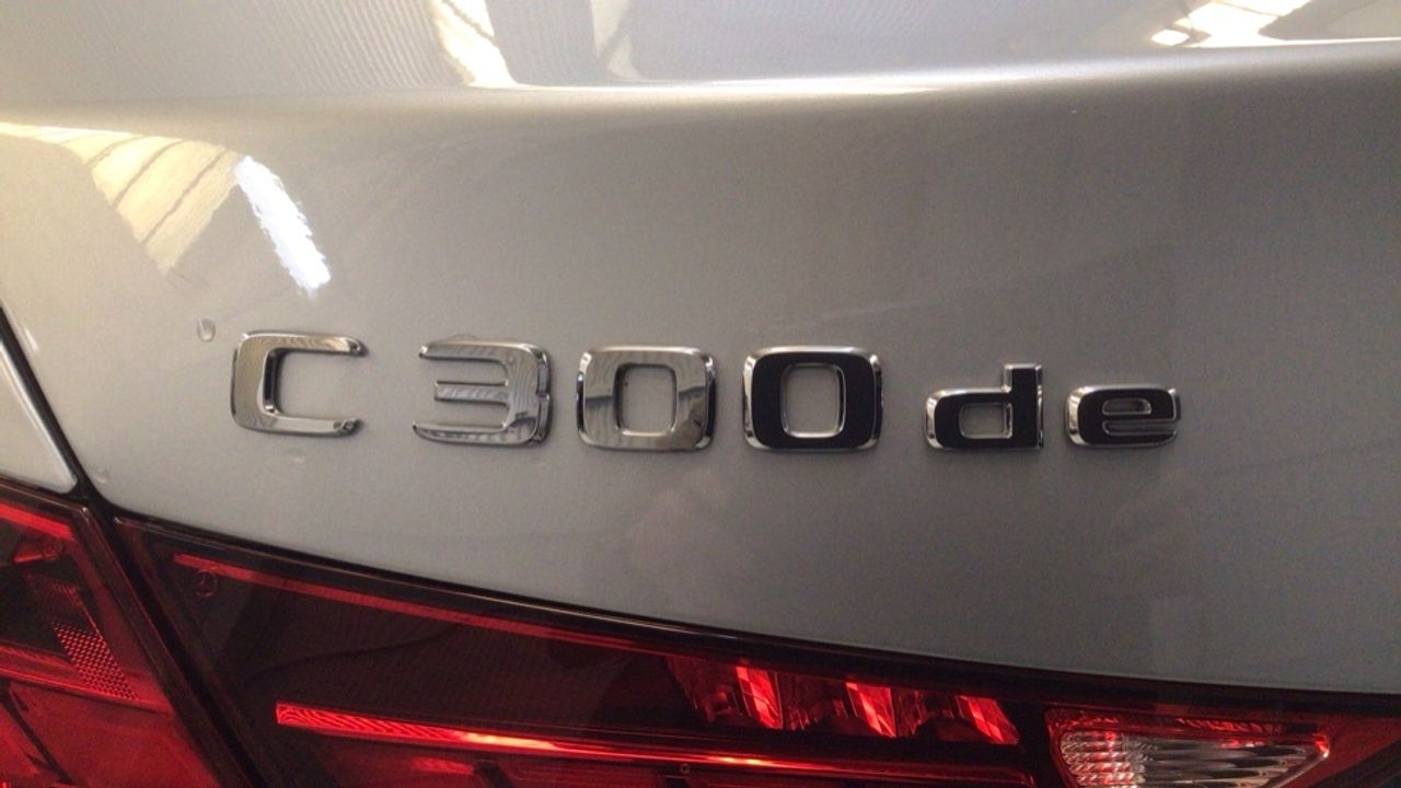 mercedes-clase-c-c-300-d-e-imagen-11