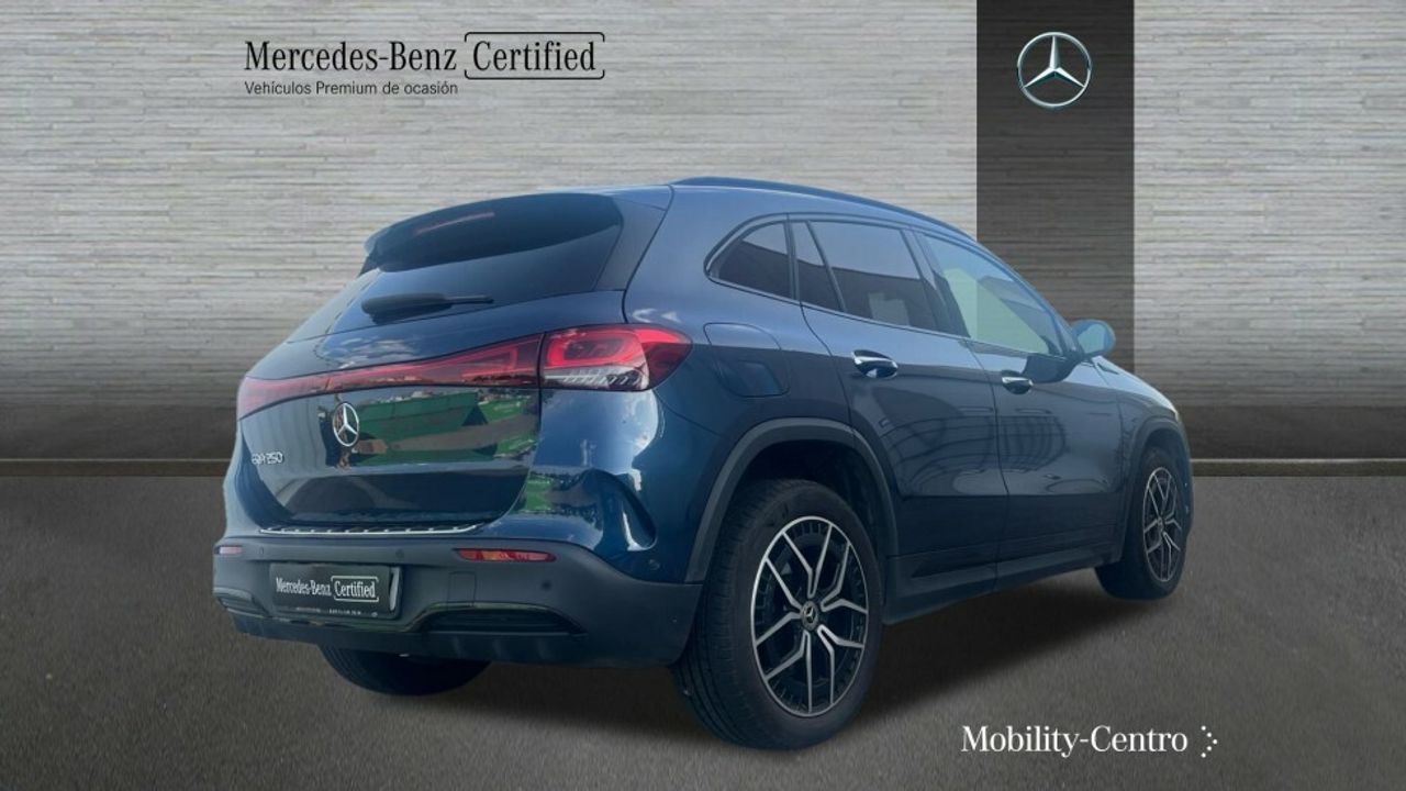 mercedes-eqa-250-amg-line-imagen-1