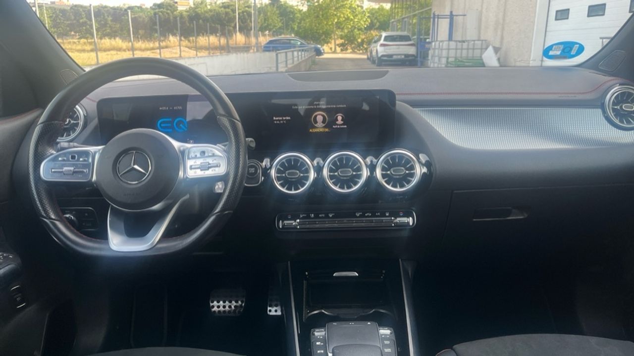 mercedes-eqa-250-amg-line-imagen-7