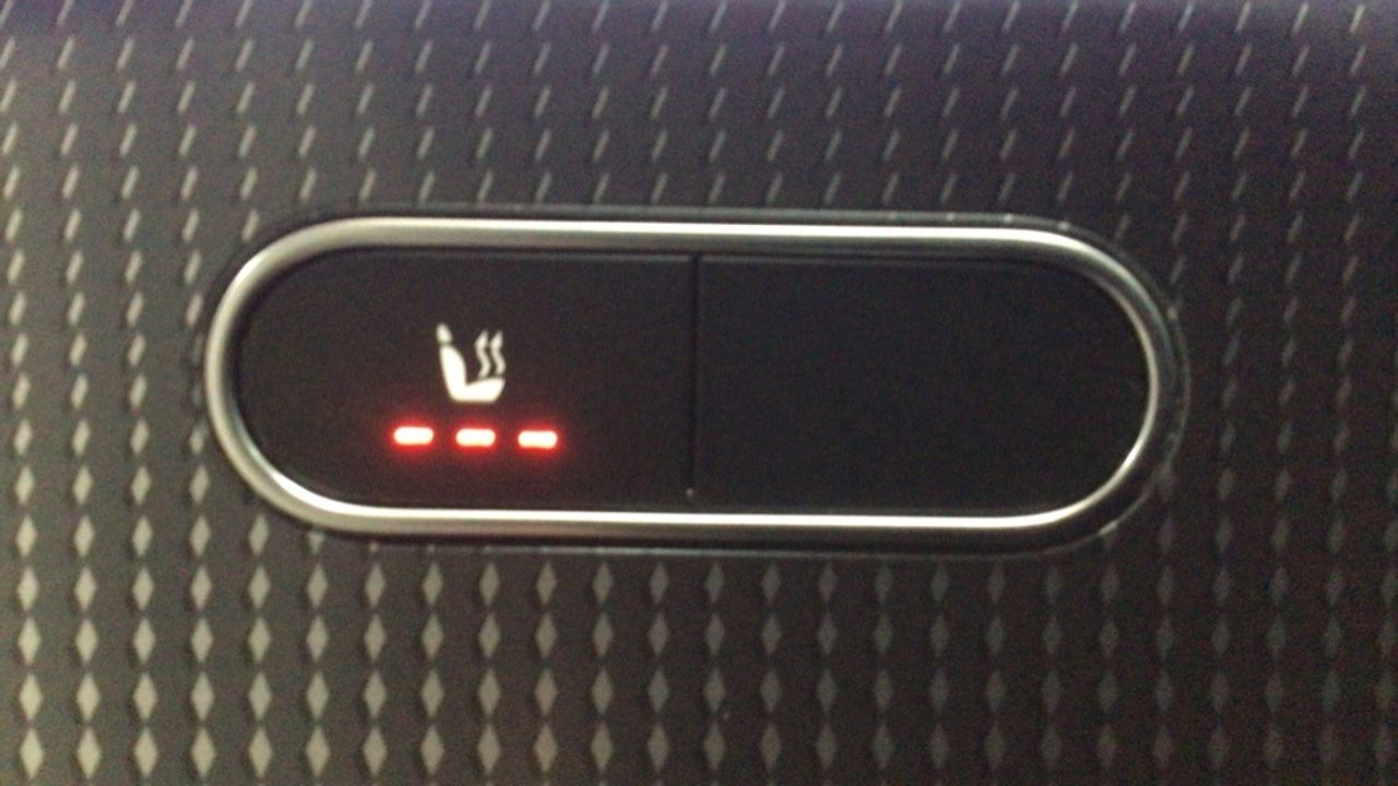 mercedes-eqa-250-amg-line-imagen-23