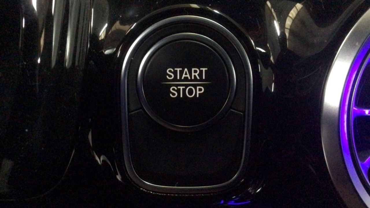 mercedes-eqa-250-amg-line-imagen-21