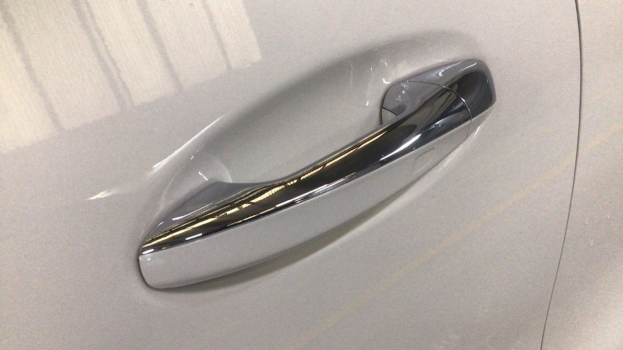 mercedes-eqa-250-amg-line-imagen-16