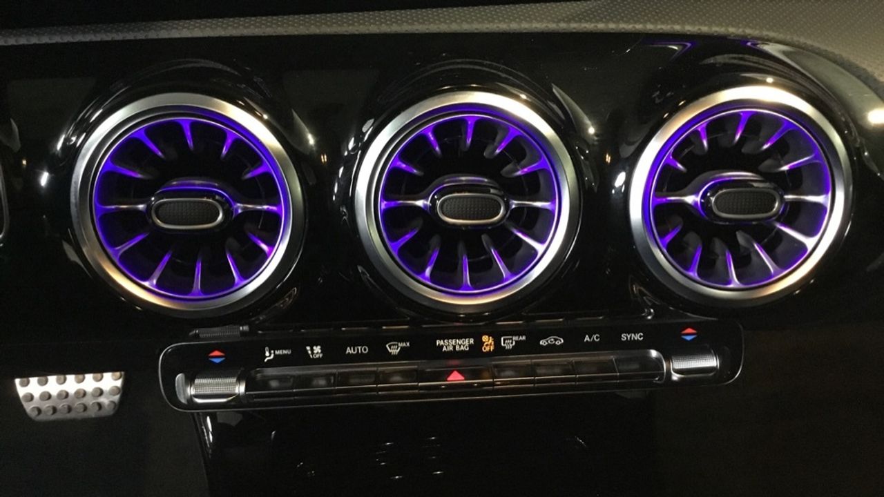 mercedes-clase-a-a-180-d-imagen-18