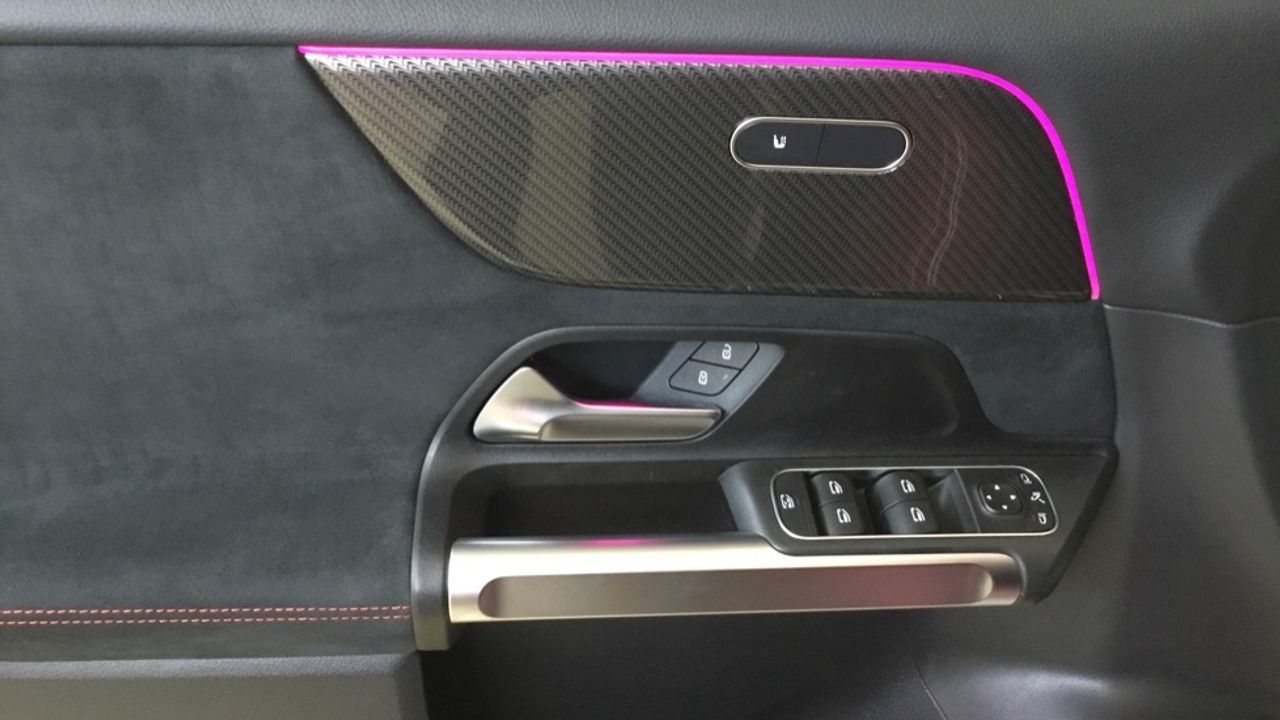 mercedes-glb-glb-200-d-imagen-19
