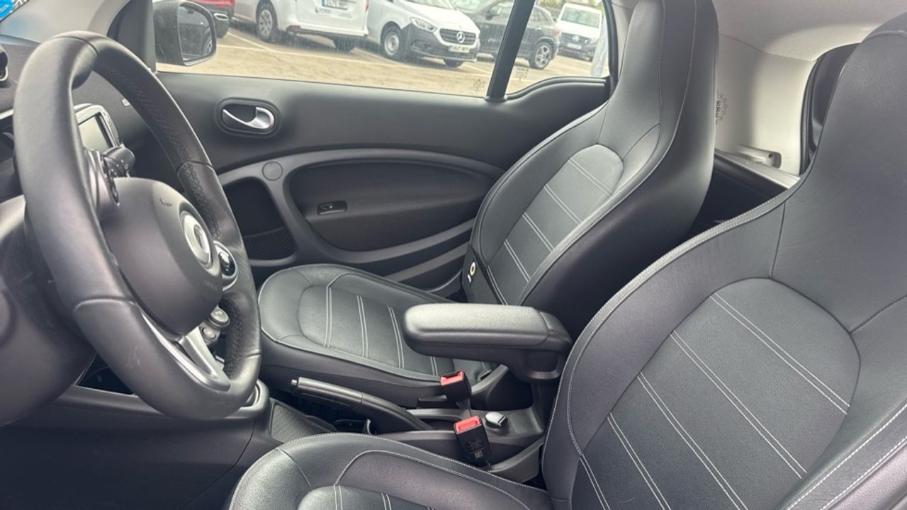 smart-fortwo-60kw81cv-eq-coupe-imagen-6