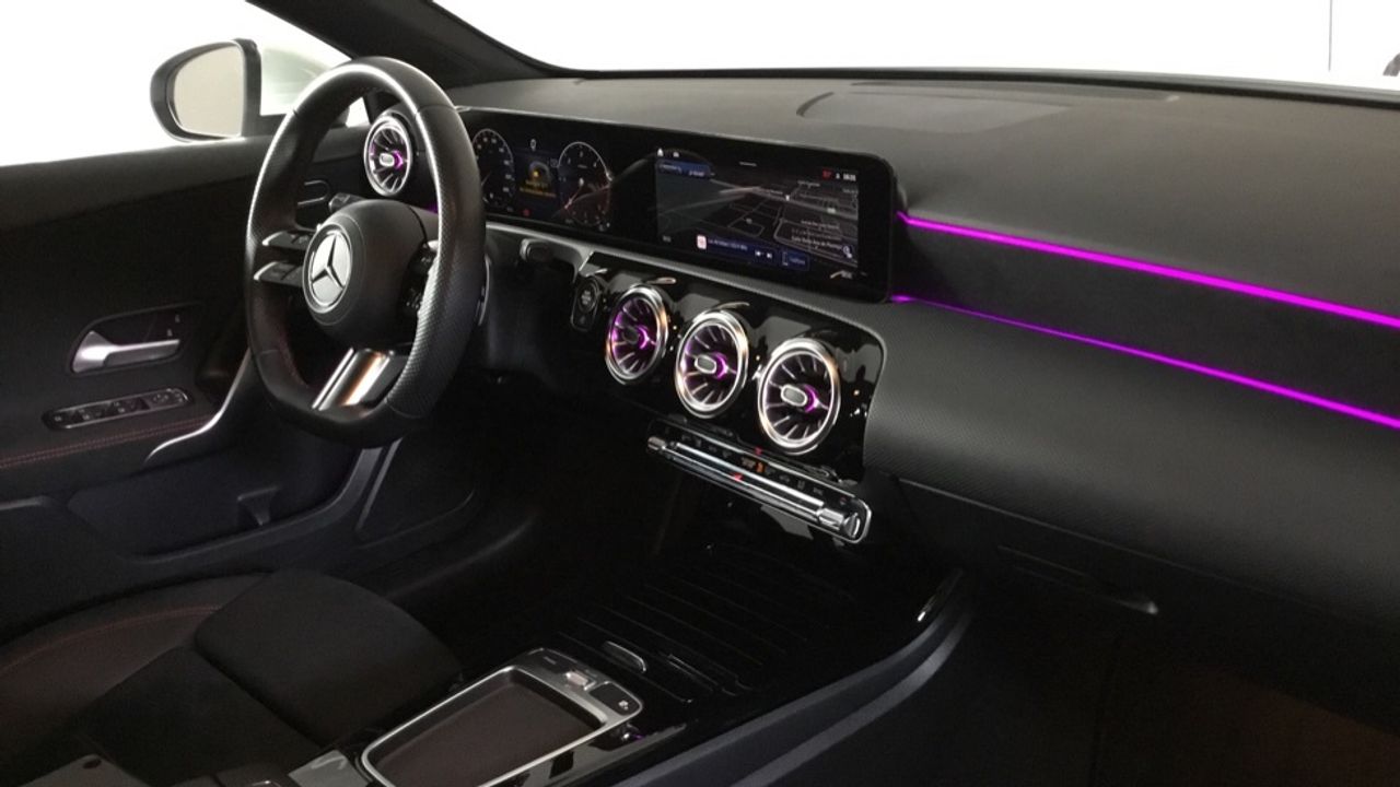 mercedes-clase-a-a-180-d-imagen-9