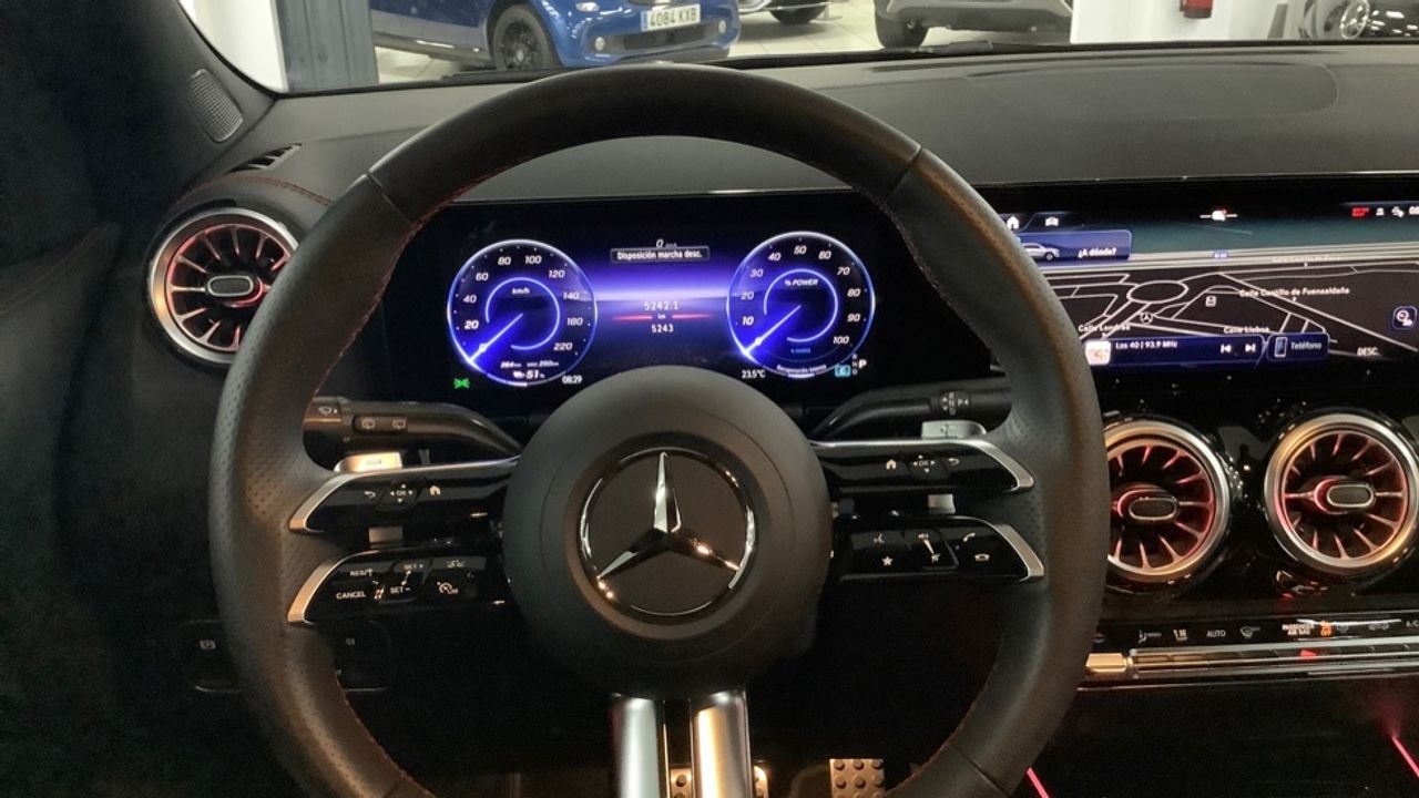 mercedes-eqa-eqa-250+-imagen-8