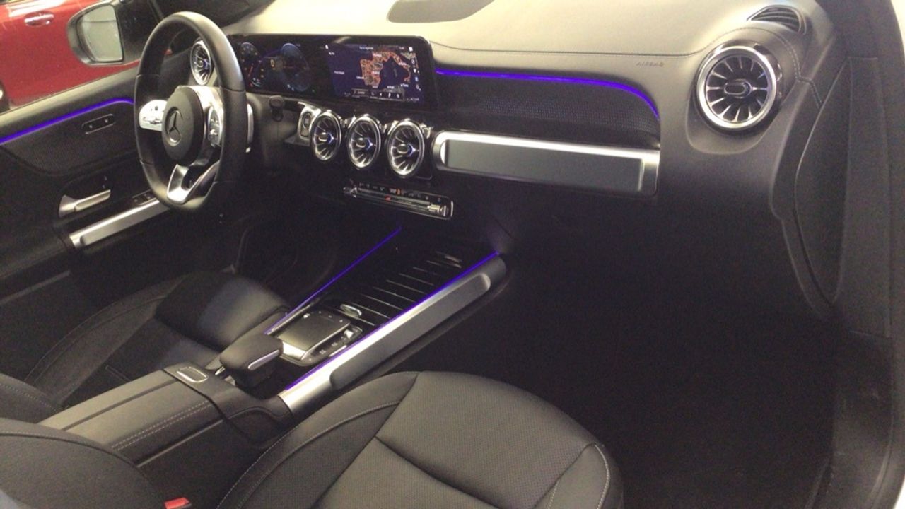 mercedes-eqb-eqb-250-imagen-9