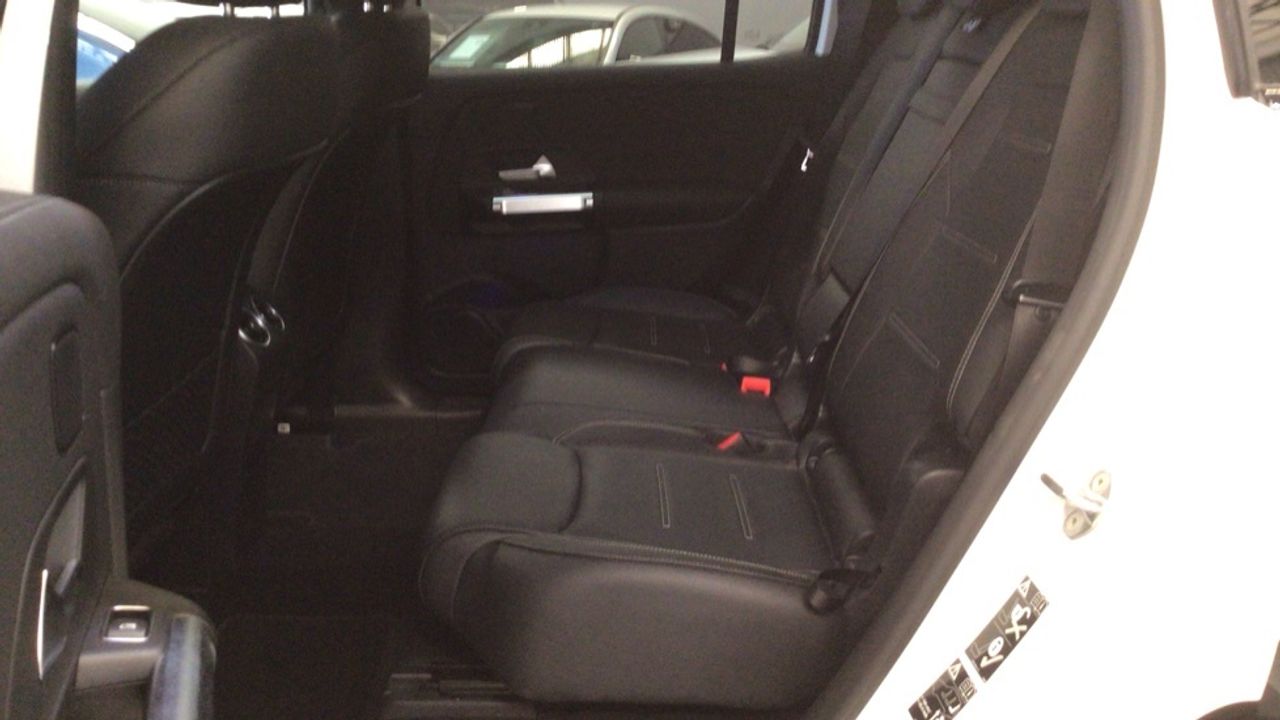 mercedes-eqb-eqb-250-imagen-10