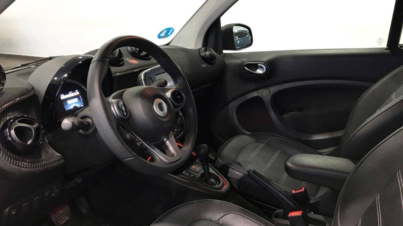 smart-fortwo-60kw81cv-eq-coupe-imagen-5