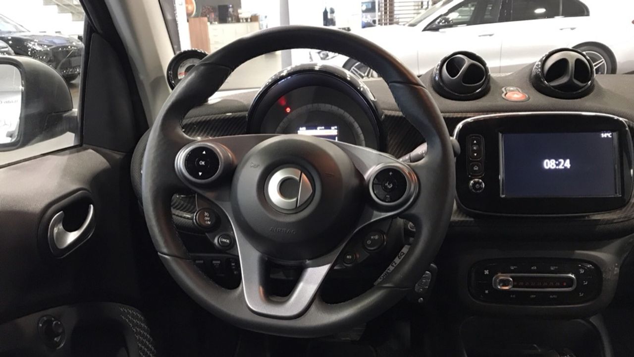smart-fortwo-60kw81cv-eq-coupe-imagen-8