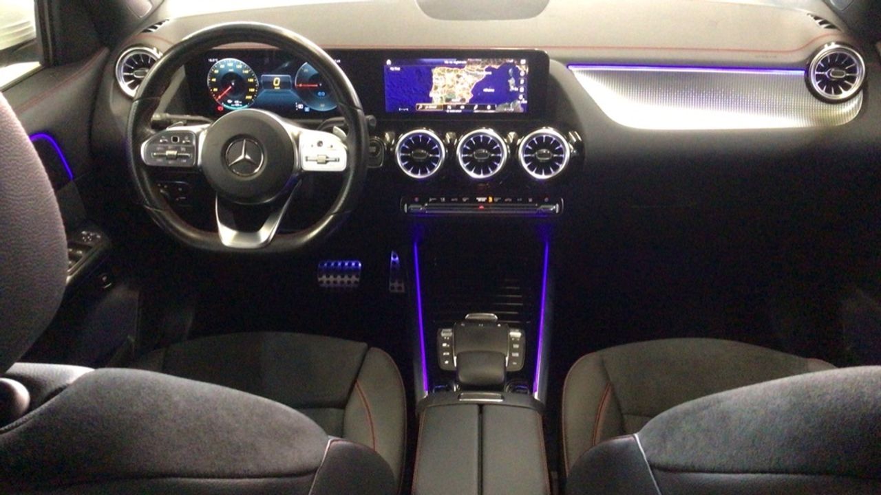 mercedes-eqa-250-amg-line-imagen-7