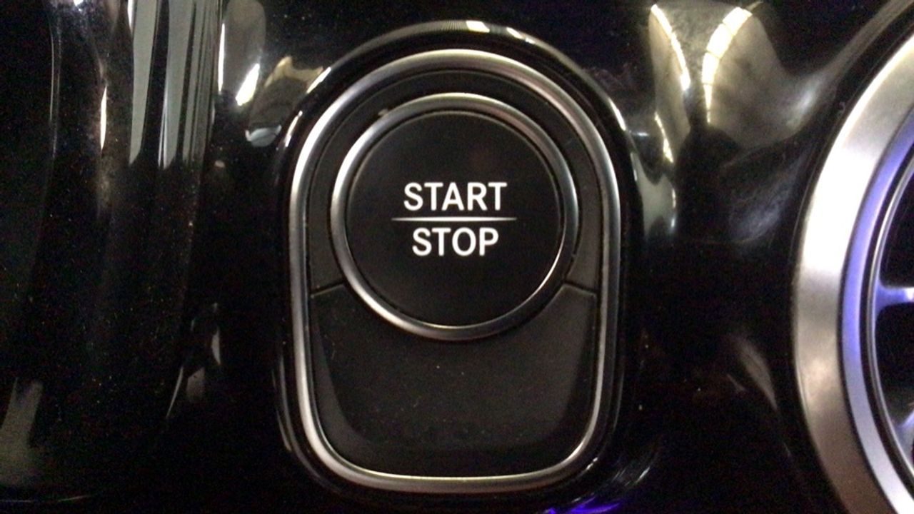 mercedes-eqa-250-amg-line-imagen-20