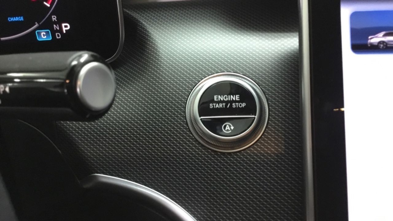 mercedes-clase-c-c-220-d-berlina-imagen-12
