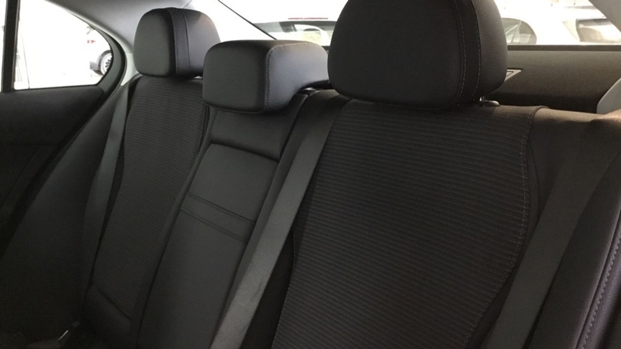 mercedes-clase-c-c-220-d-berlina-imagen-10