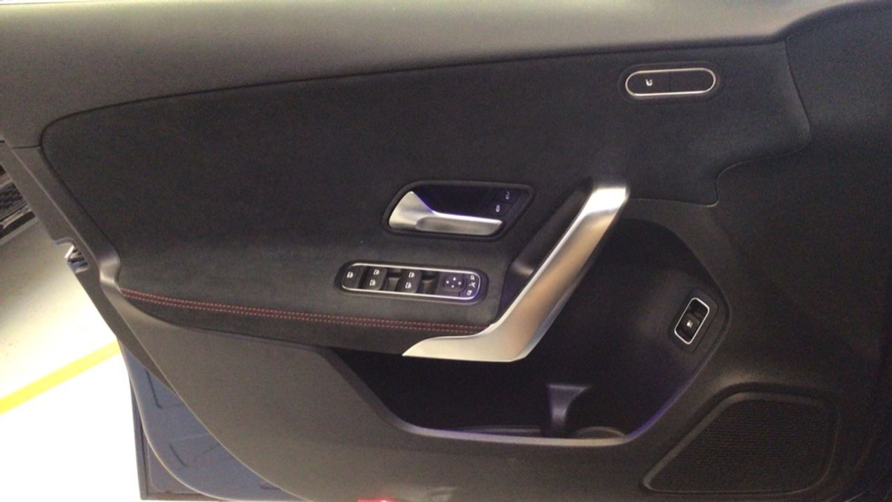 mercedes-benz-clase-a-250-e-compacto-imagen-21