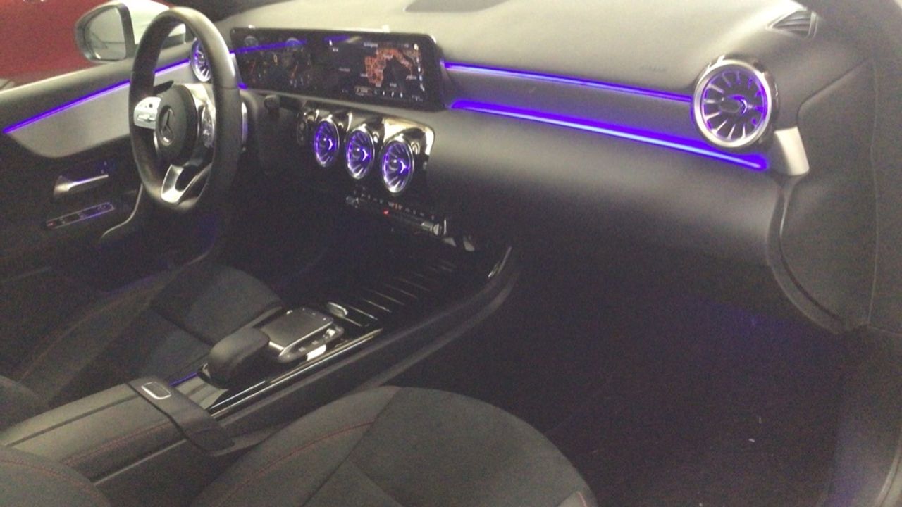 mercedes-clase-a-a-200-d-imagen-9