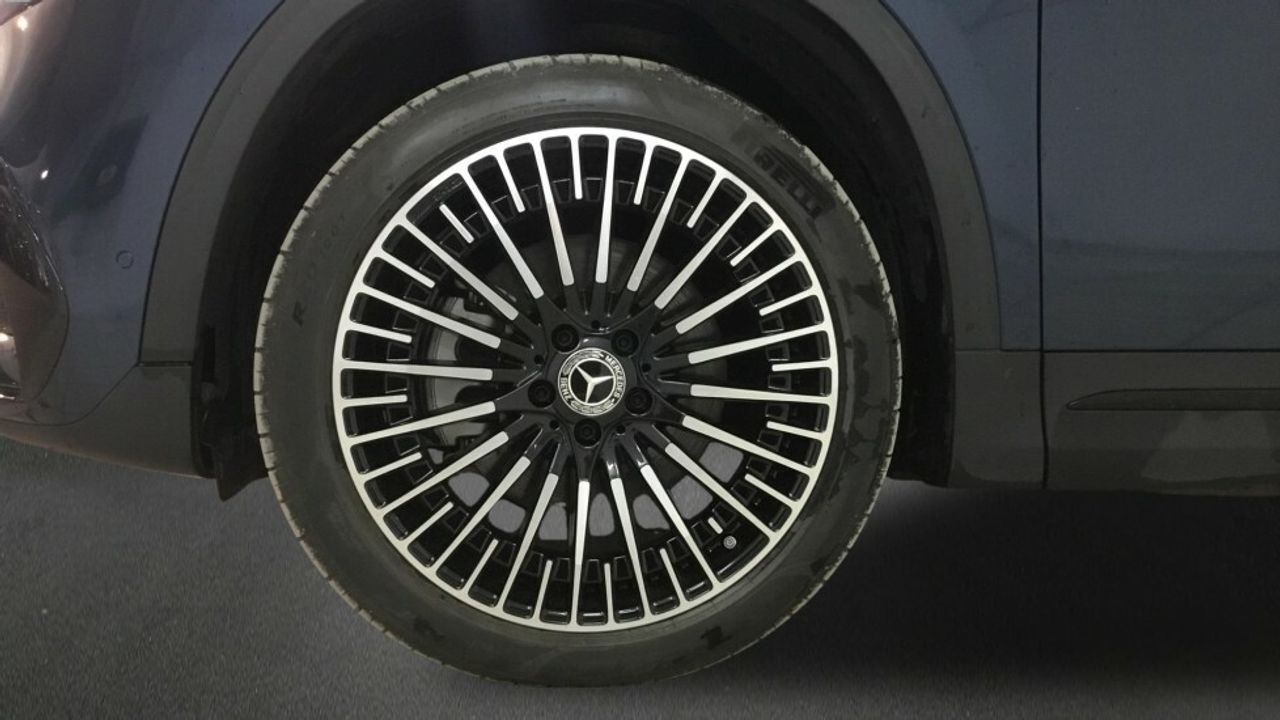 mercedes-eqa-250+-imagen-4