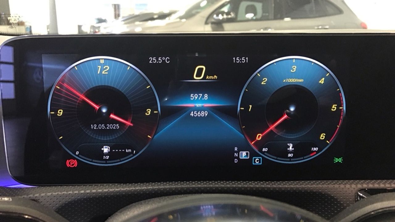 mercedes-clase-a-a-180-d-imagen-15