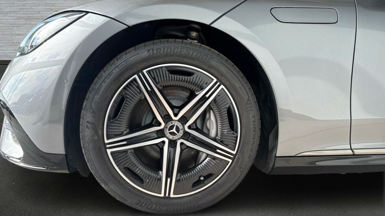 mercedes-eqe-350-imagen-4