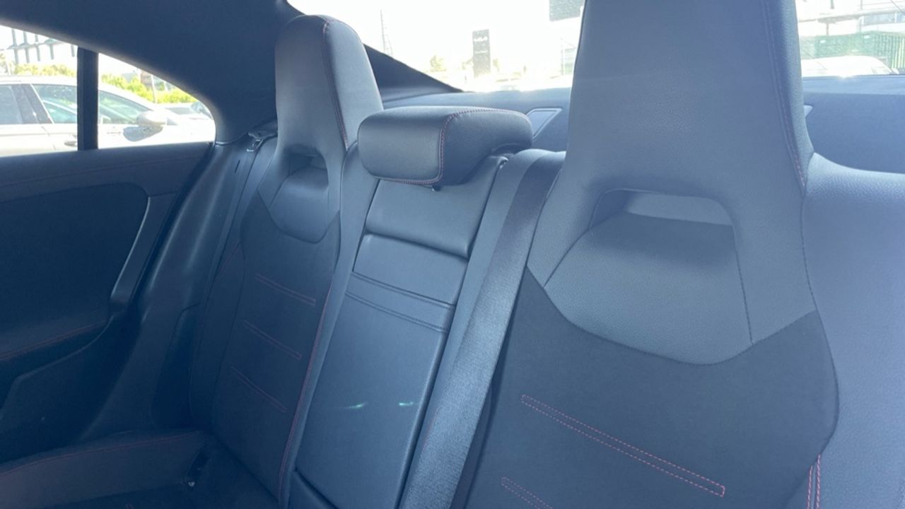 mercedes-cla-cla-200-d-4matic-dct-imagen-10
