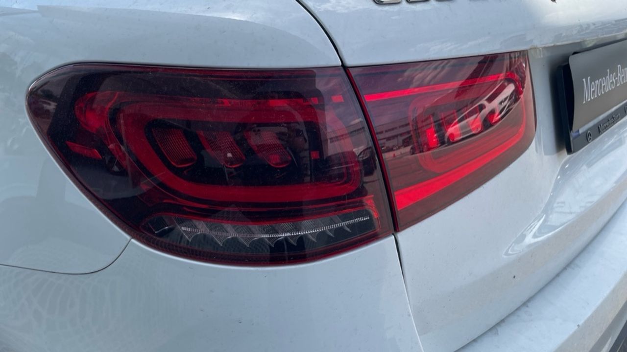mercedes-benz-clase-glc-220-d-4matic-amg-line-euro-6d-imagen-20