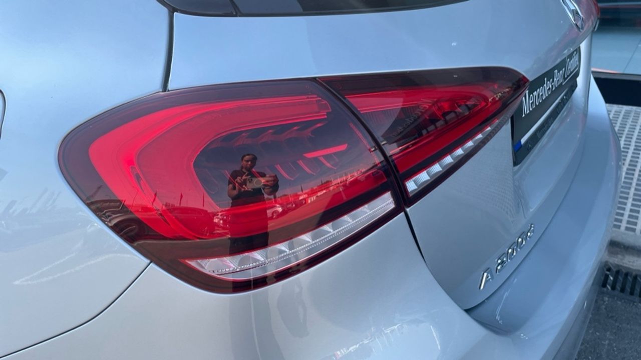 mercedes-clase-a-sedan-a-200-d-imagen-19