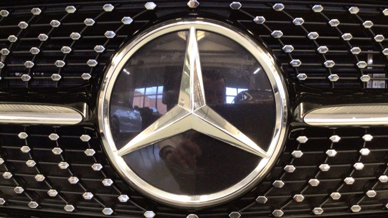mercedes-clase-a-sedan-a-250-e-imagen-13