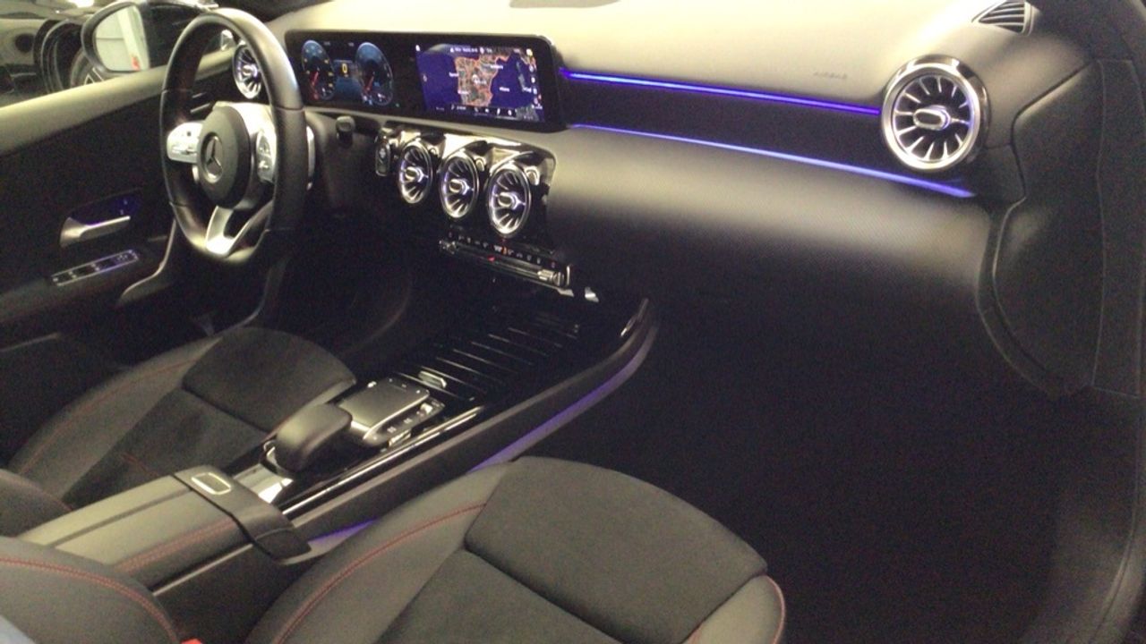 mercedes-clase-a-sedan-a-250-e-imagen-9
