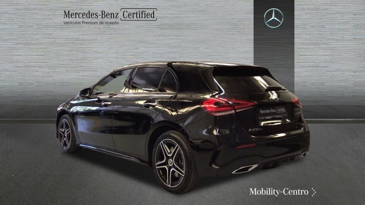 mercedes-clase-a-sedan-a-250-e-imagen-3