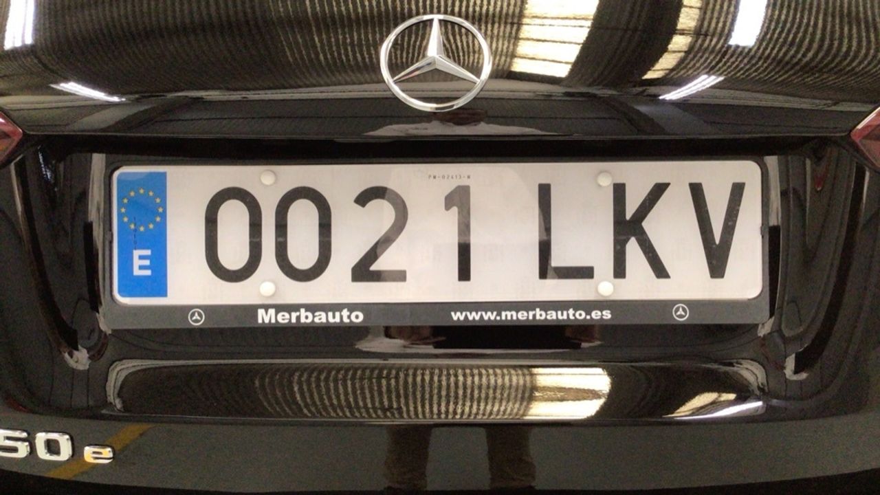 mercedes-clase-a-sedan-a-250-e-imagen-26