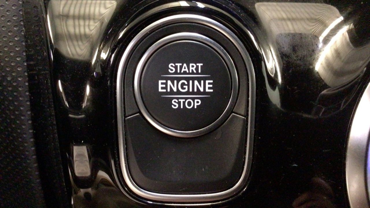 mercedes-clase-a-sedan-a-250-e-imagen-22