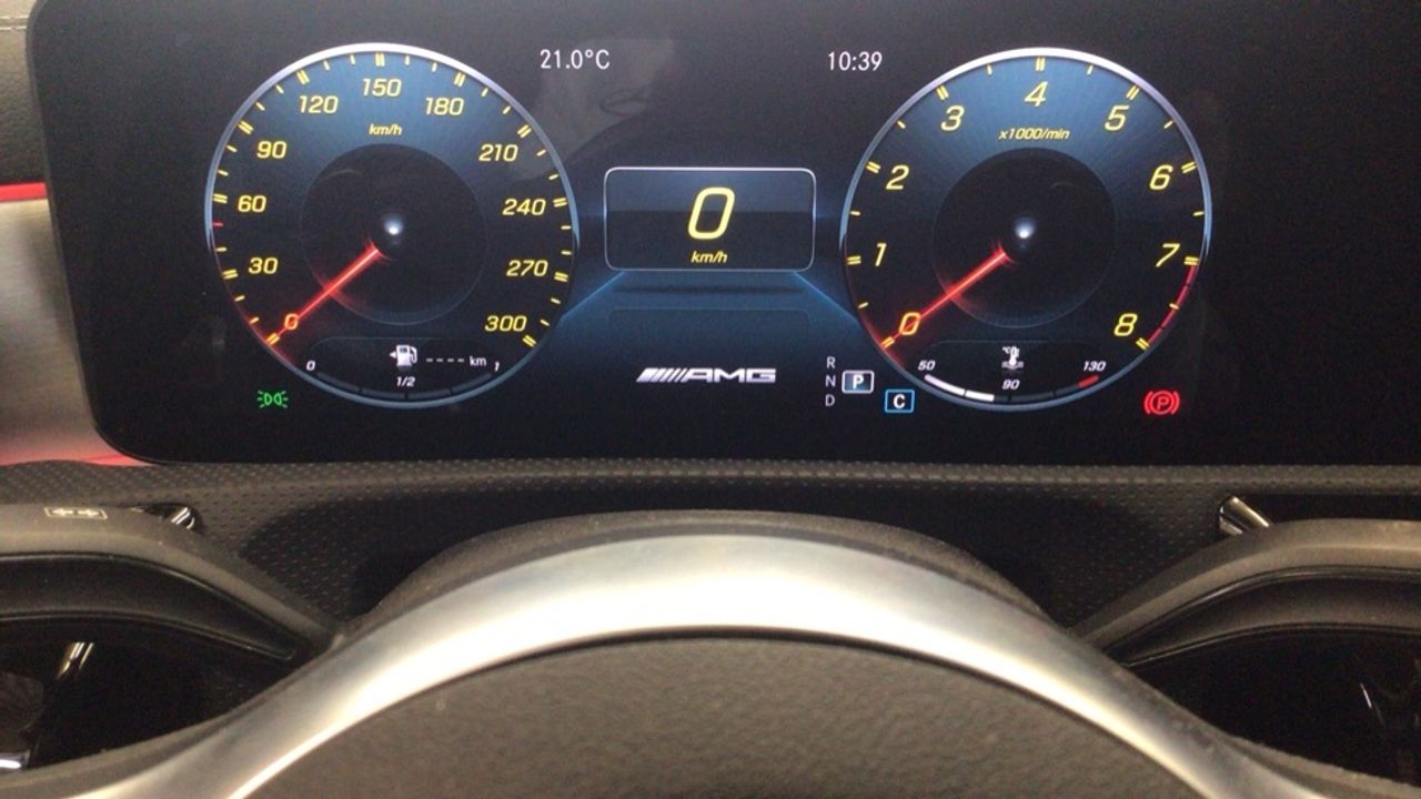 mercedes-clase-a-mercedes-amg-a-45-s-4matic+-imagen-18