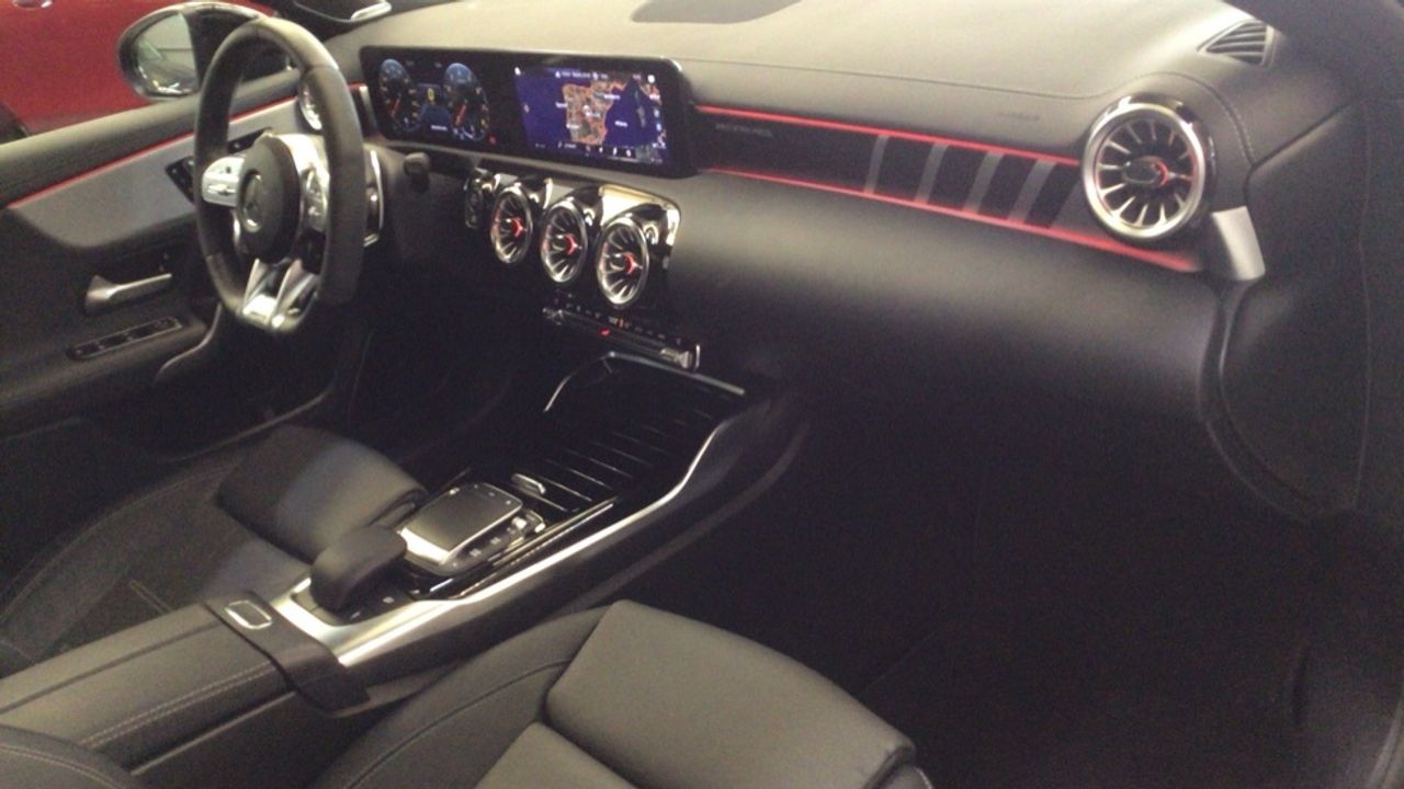 mercedes-clase-a-mercedes-amg-a-45-s-4matic+-imagen-9