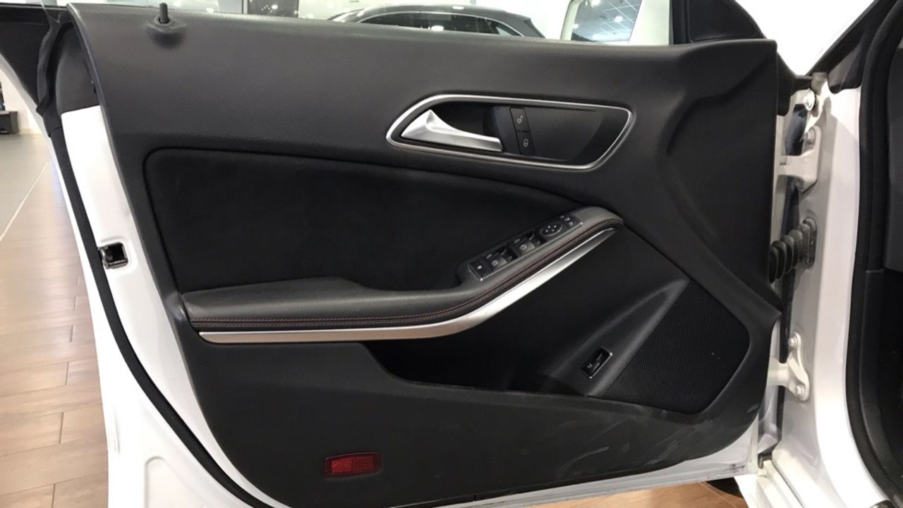 mercedes-clase-cla-cla-200-imagen-20