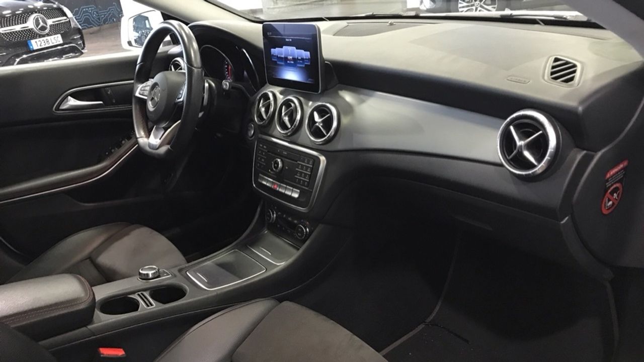 mercedes-clase-cla-cla-200-imagen-9