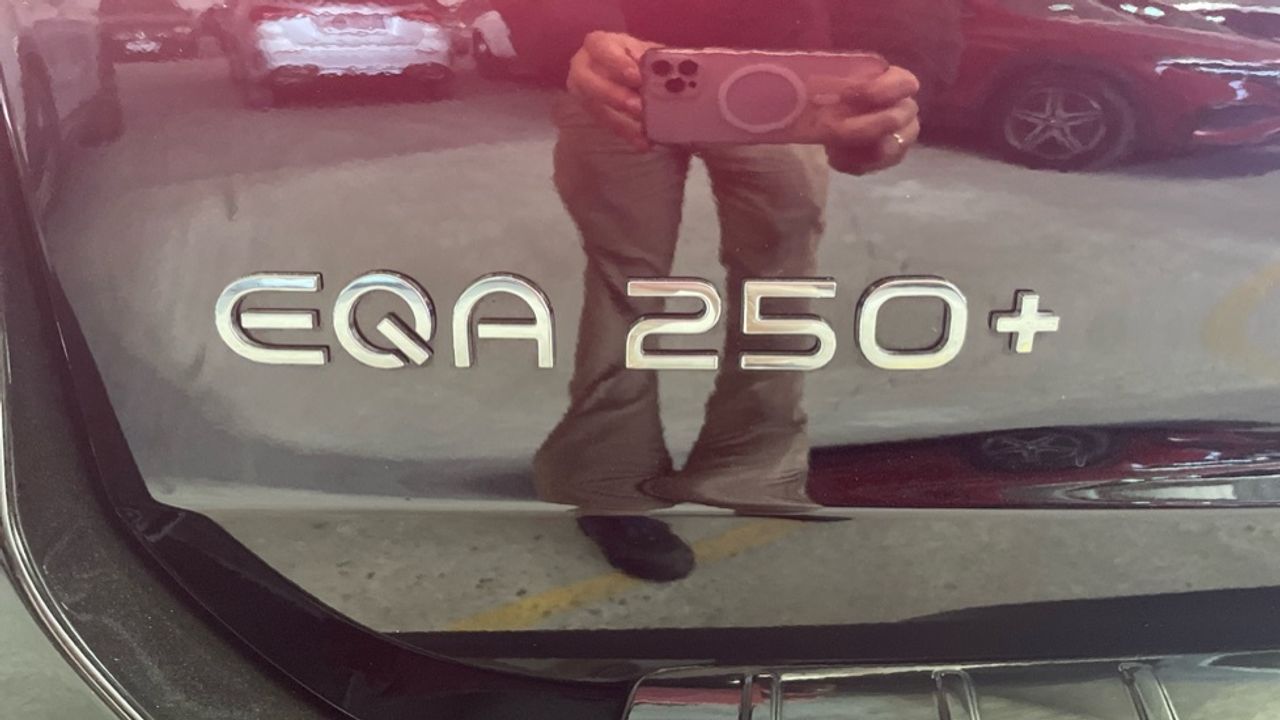 mercedes-eqa-eqa-250+-imagen-11