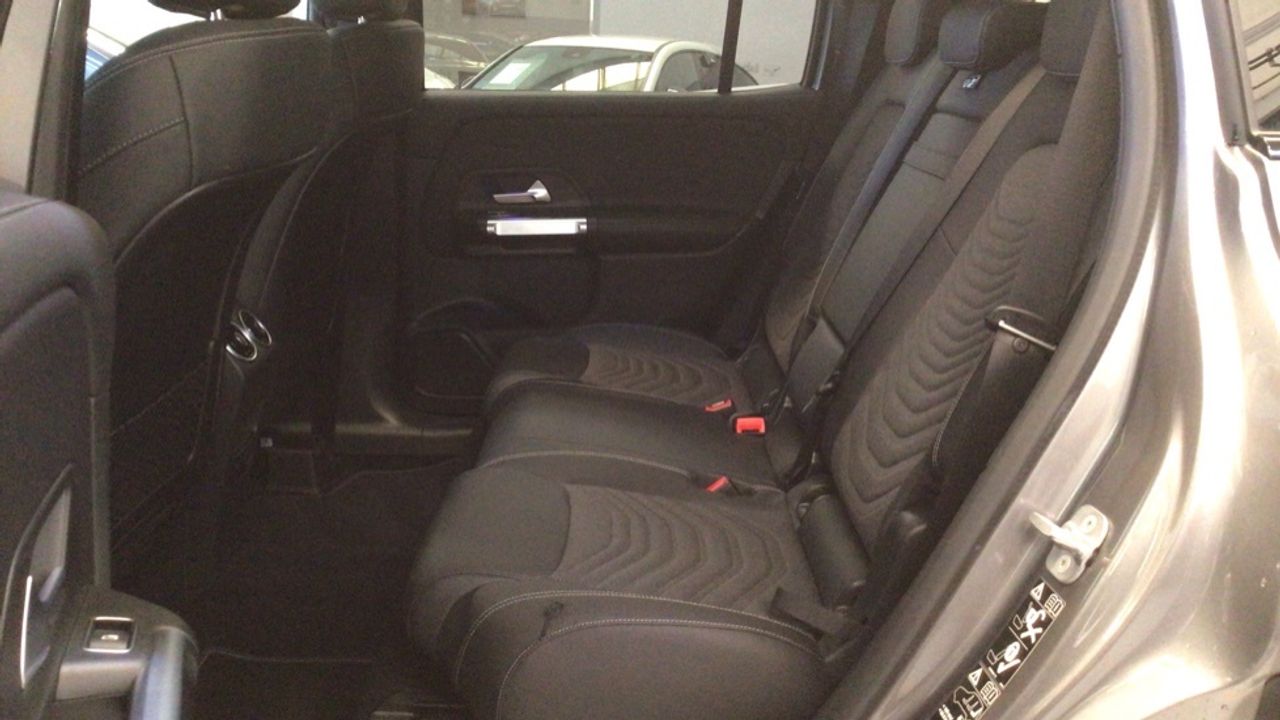 mercedes-glb-glb-220-d-4matic-imagen-10