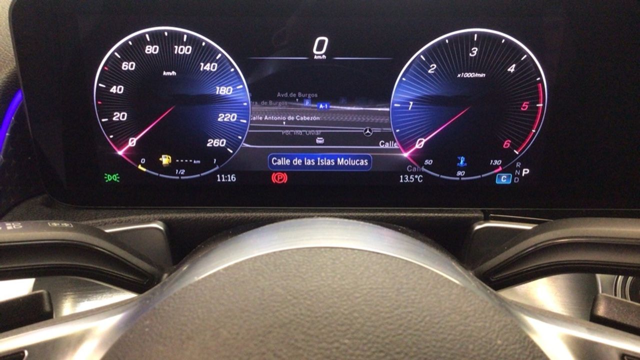 mercedes-glb-glb-220-d-4matic-imagen-18